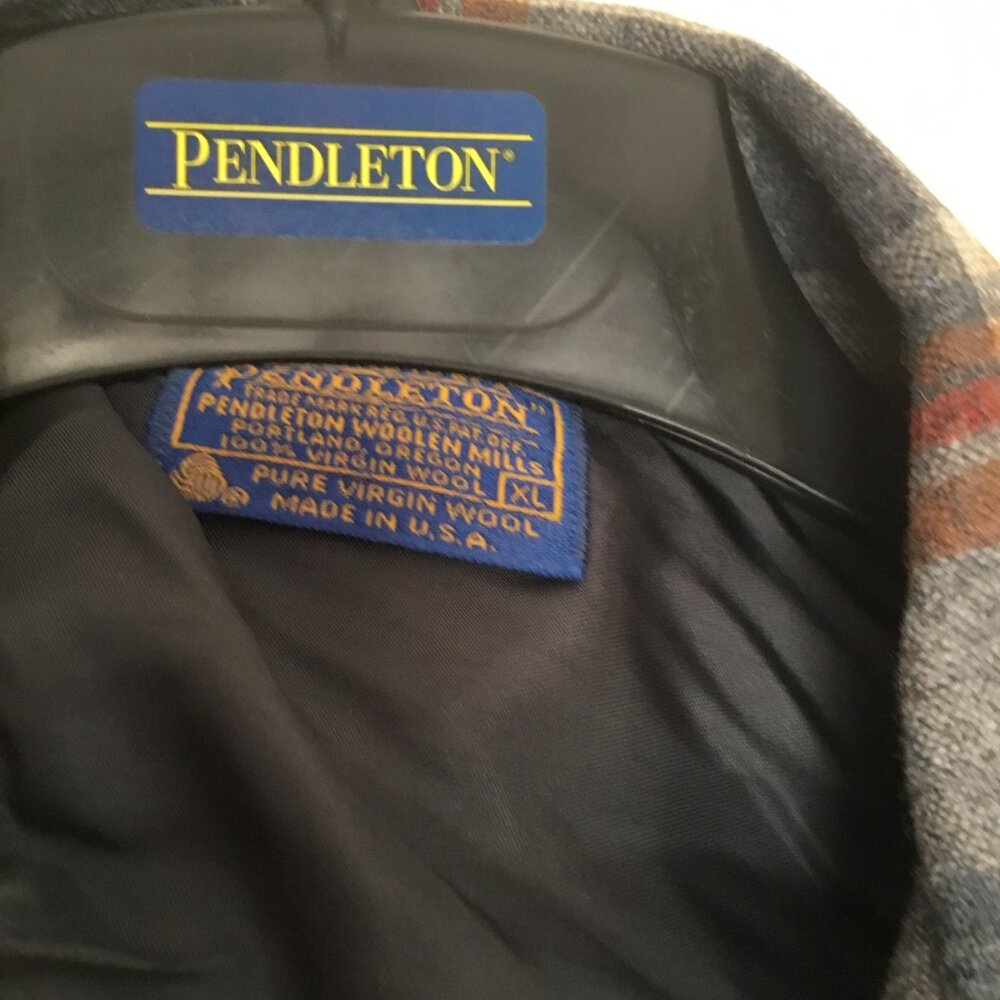 Pendleton Men's Woolen Jacket - image 6